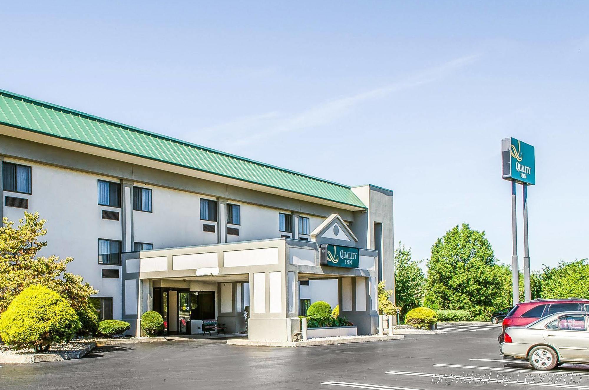 Quality Inn Harrisburg - Hershey Area Bagian luar foto